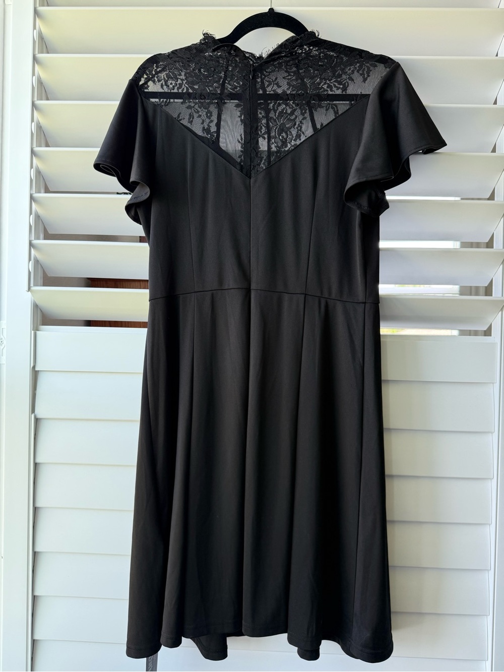 Black Lace Yoke Midi Dress with Flutter Sleeves